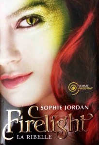 Copertina libro Firelight di Sophie Jordan